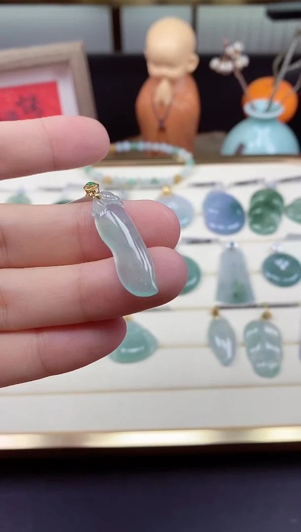 吊坠(不含链)18K金镶嵌翡翠福瓜18K金扣镶嵌@@CMT1774-10