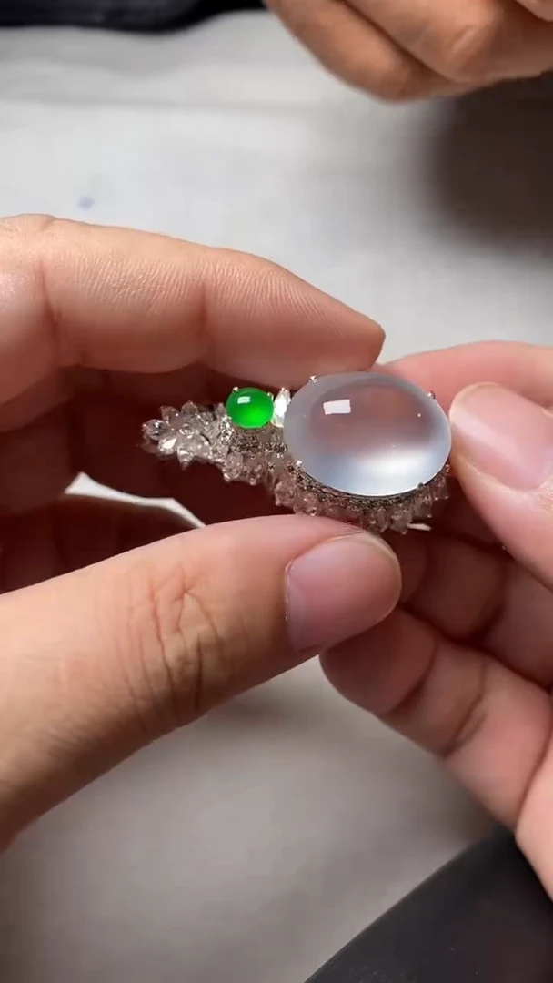 未镶嵌定制翡翠流*、天然缅甸翡翠A货