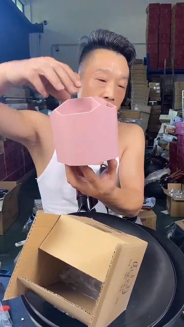 食品级塑料1旋转笔筒 颜色不挑