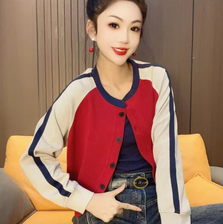 90839 拼接撞色外套