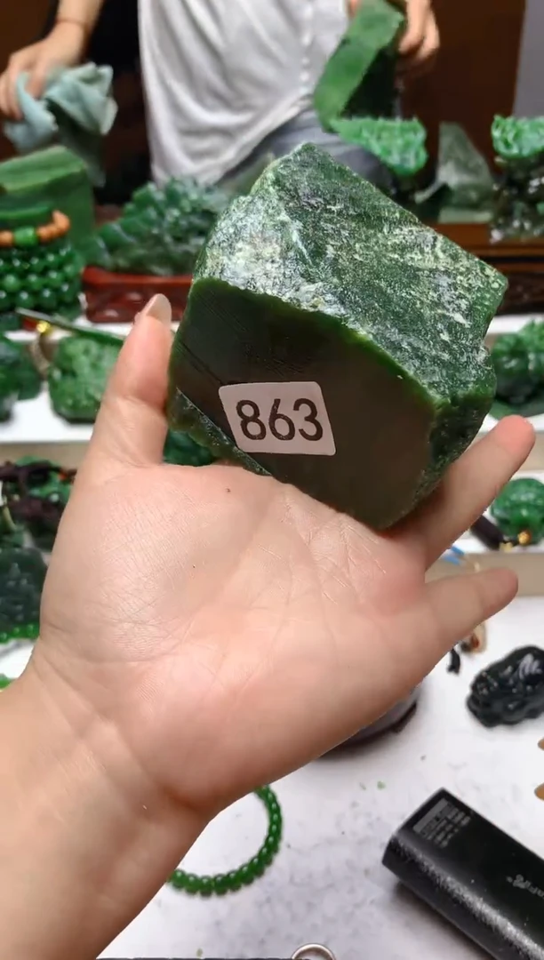 未镶嵌和田玉（碧玉）珠宝半成品1