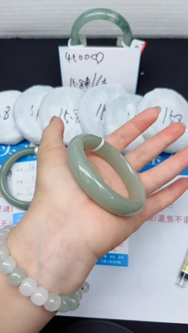 未镶嵌手镯石英质玉162-56/7