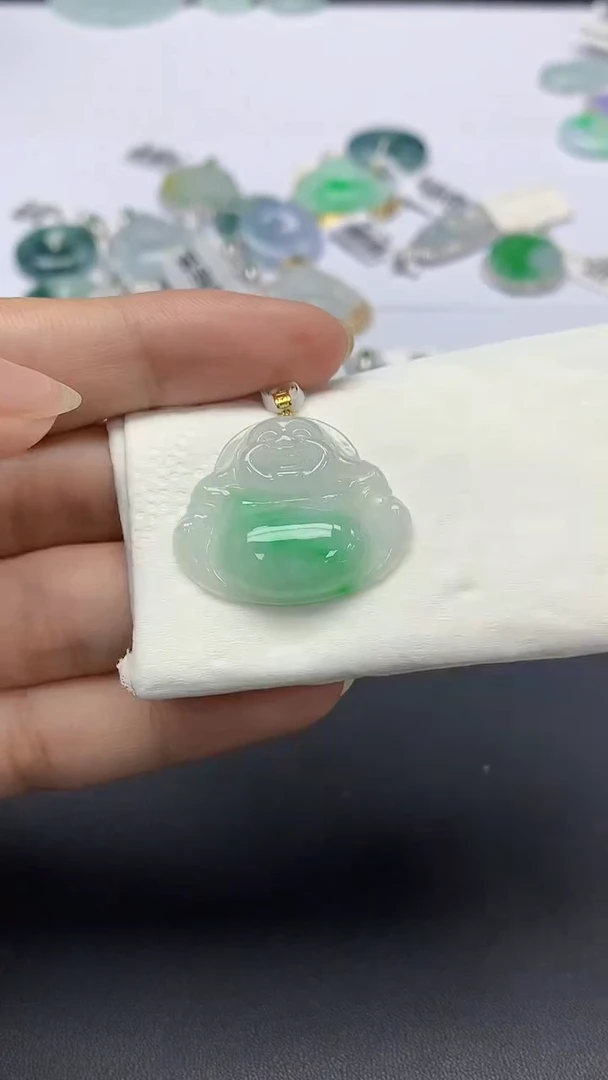 翡翠18K金镶嵌颈饰天然缅甸a货翡翠