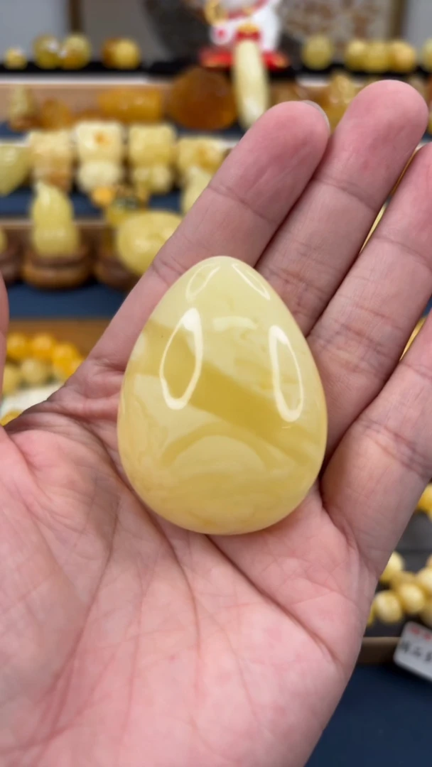 琥珀未镶嵌珠宝奇石p51 精品白花蜡妖孽吊坠 27.84g