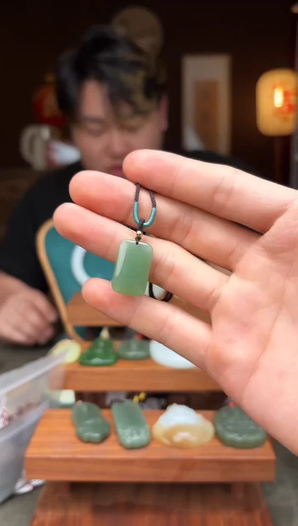 未镶嵌和田玉把件dd25-无事牌