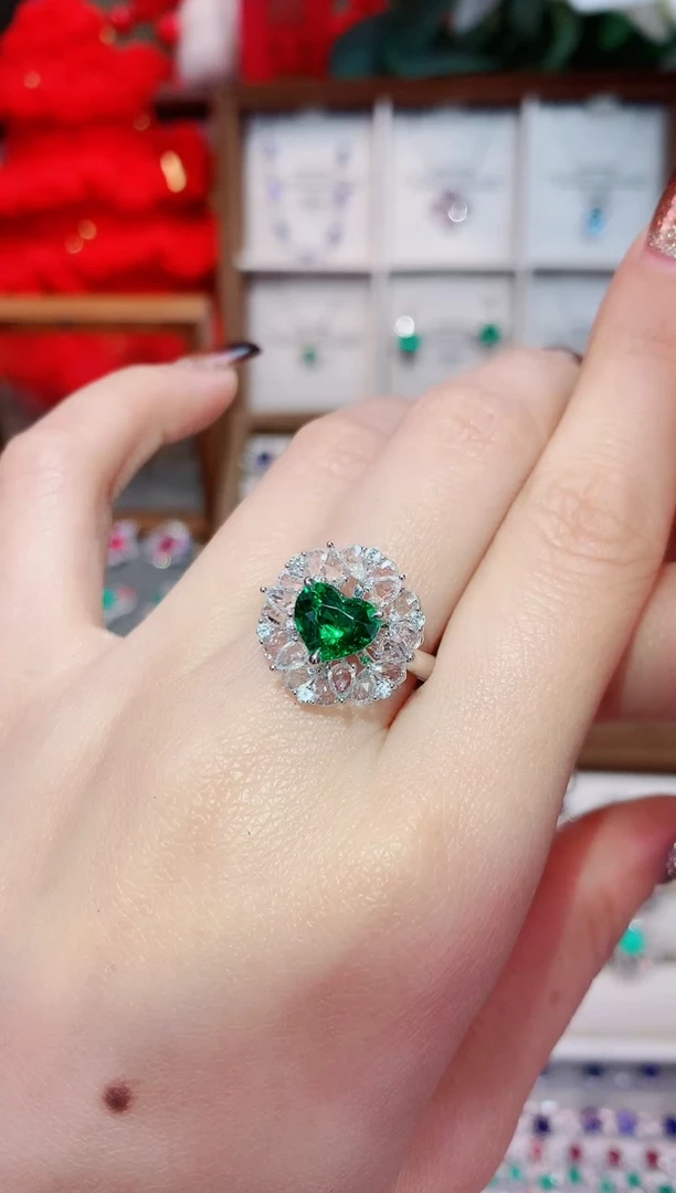 18K金镶嵌戒指石榴石（沙弗莱）1.62ct/天然宝石/七天无理由