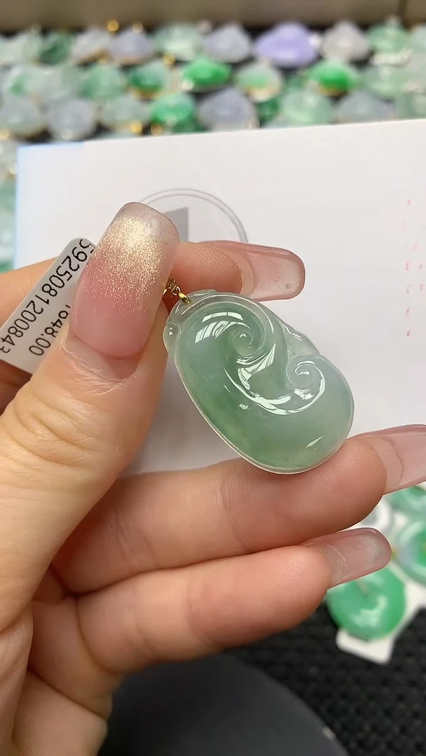 颈饰18K金镶嵌翡翠a货支持复检百元以上9元证书费自理