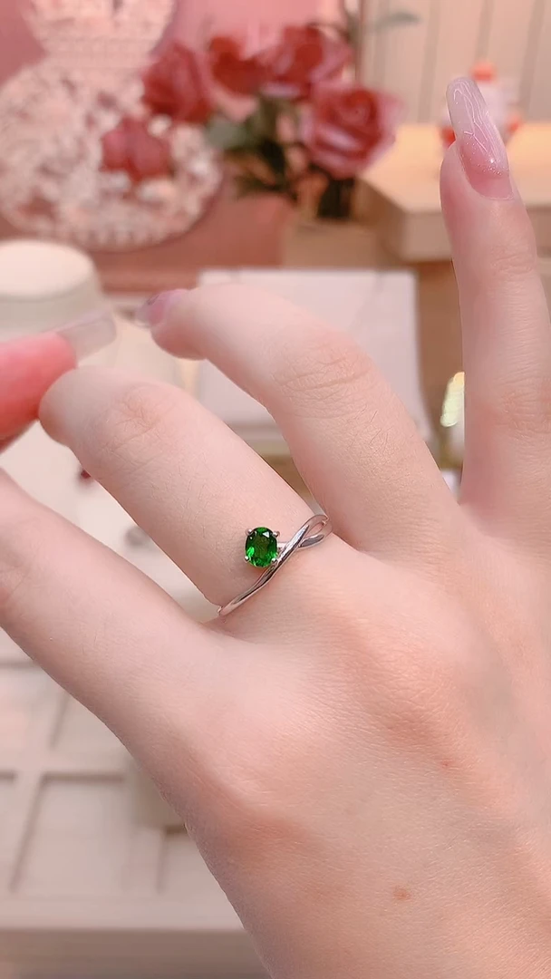 银S925镶嵌透辉石戒指透辉石