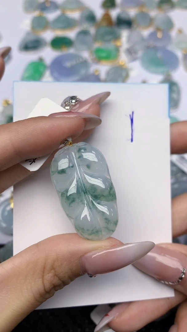 【闪购商品】翡翠颈饰18K金镶嵌 天然翡翠A货