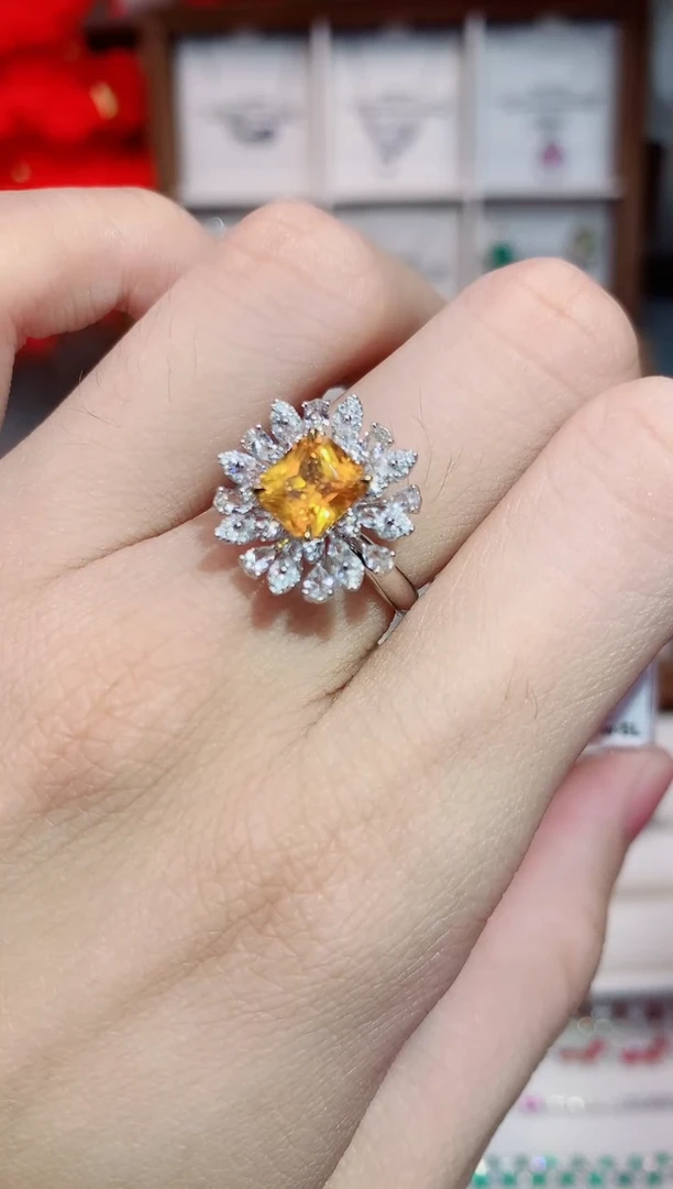 戒指彩色蓝宝石18K金镶嵌1.89ct/天然宝石/七天无理由