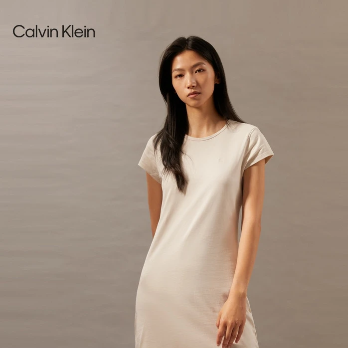 CK Jeans春秋女士刺绣时尚辣妹正肩圆领T恤连衣裙