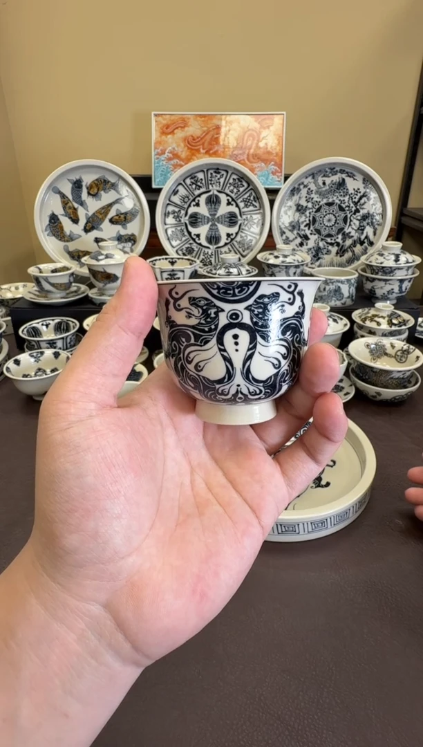 二号釉虎符铃铛杯