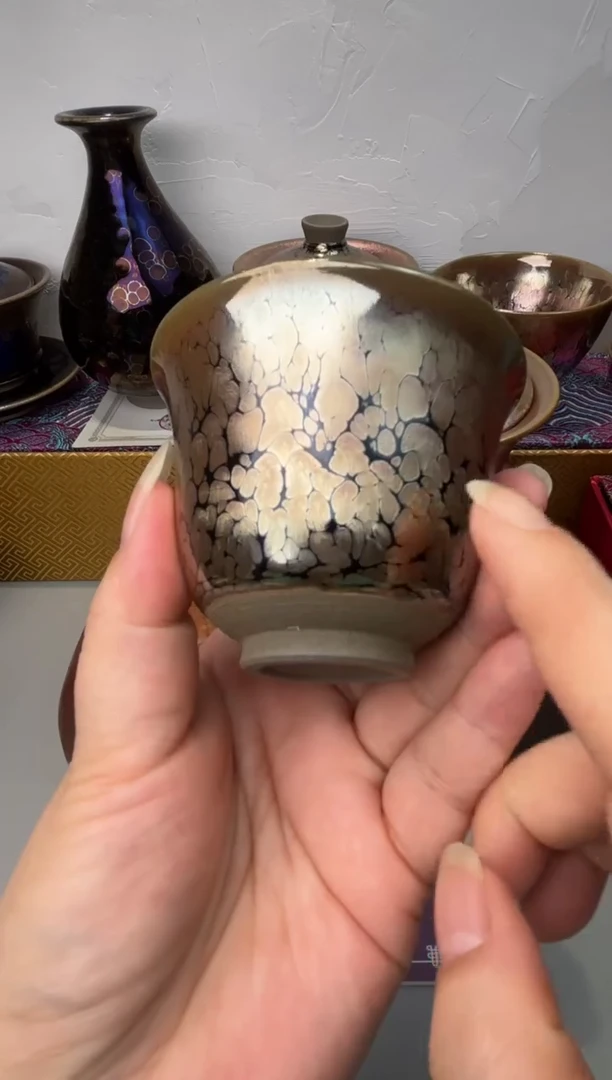 茶盏春申阁福利1只金浮雕铃铛
