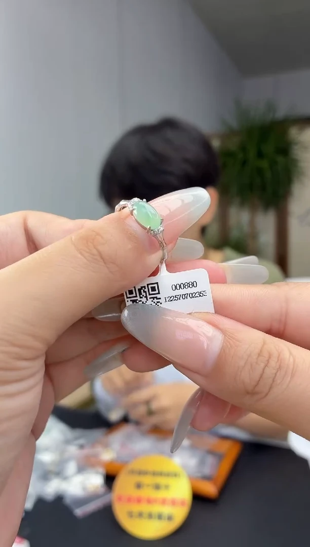 颈饰银S925镶嵌翡翠111111111