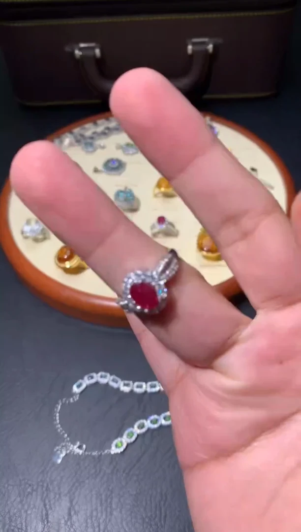 未镶嵌戒指红宝石F04