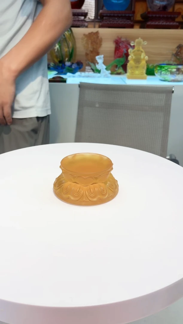 手工艺品琉璃琥珀色双层莲花底座10*7*4公分