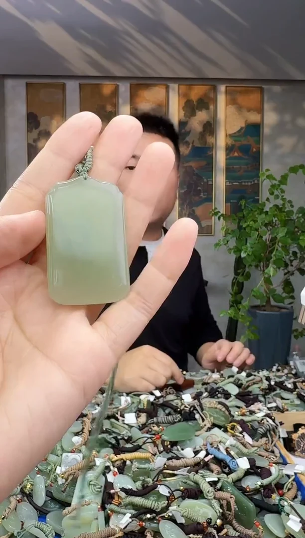 未镶嵌和田玉挂件拍一发一