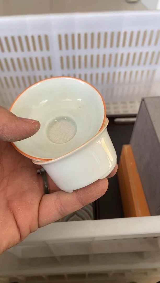 杯无运费险有瑕疵的摄影的产品有使用过的痕迹有点脏介意勿拍