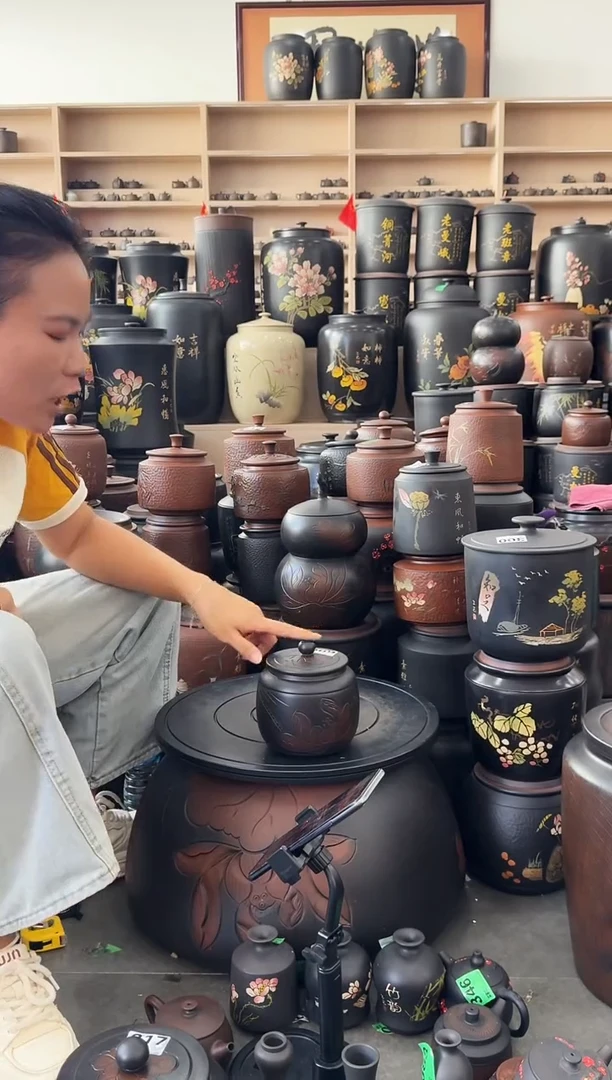 罐瑕疵 线雕荷花小苹果茶叶罐  069
