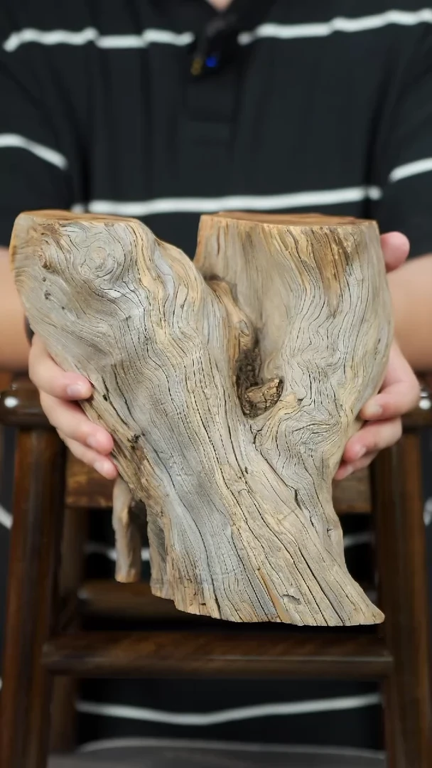 柏木（崖柏）463陈化黑油料随形墩子摆件