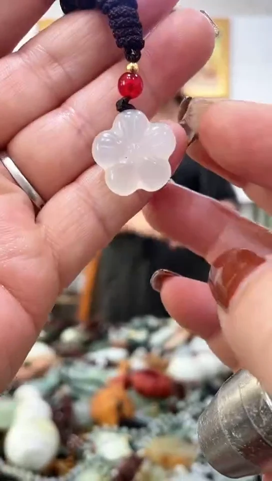 未镶嵌岫玉挂件