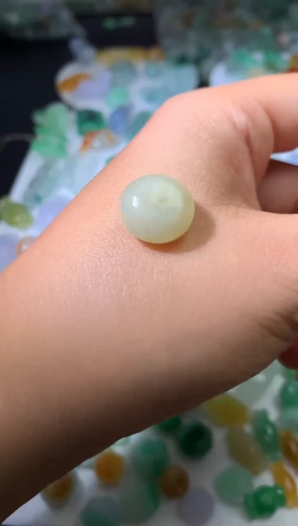 未镶嵌定制翡翠毛货