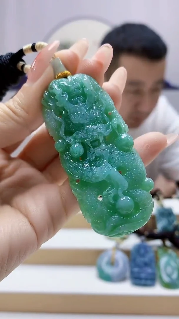 未镶嵌定制翡翠4898ty-毛货挂件240