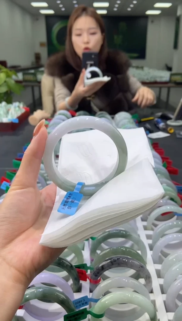 未镶嵌手镯翡翠0043619