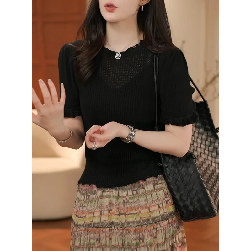 黑色木耳边镂空圆领短袖针织衫女2025新款夏季修身好看单穿上衣