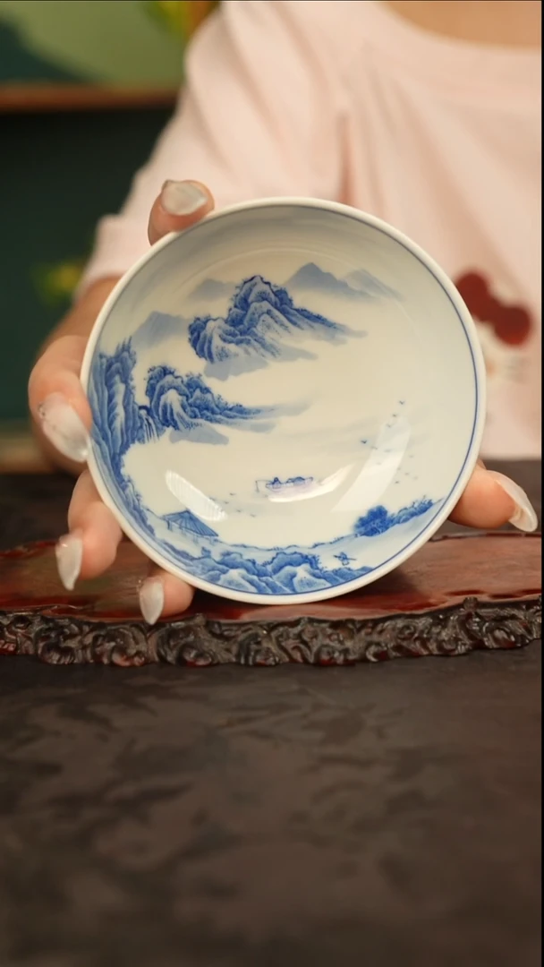 青花手绘山水主人杯