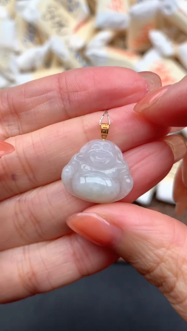 18K金镶嵌挂件翡翠1