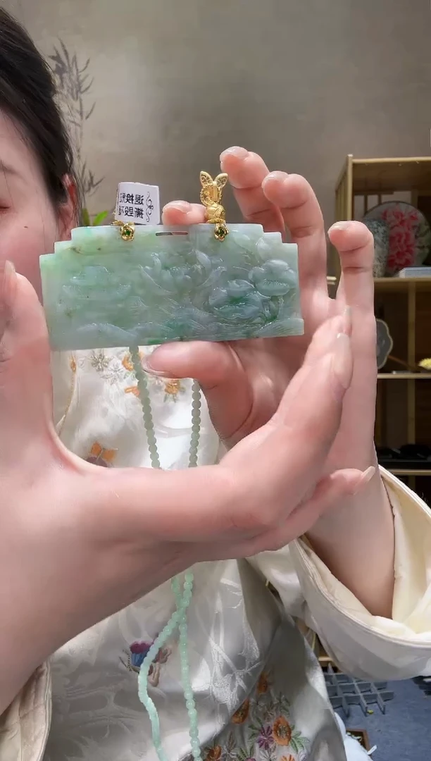 【闪购商品】翡翠颈饰未镶嵌吊坠