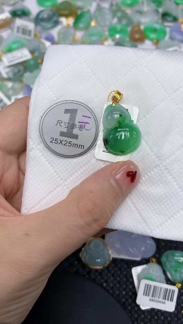 翡翠18K金镶嵌颈饰111111111