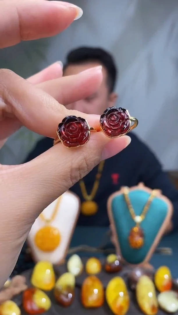 裸石琥珀未镶嵌多样性发货  只发其中一件