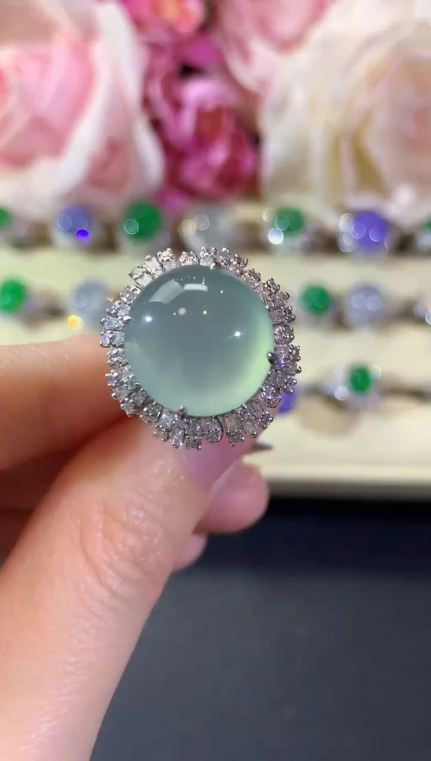 18K金镶嵌戒指翡翠冬日珠宝E176