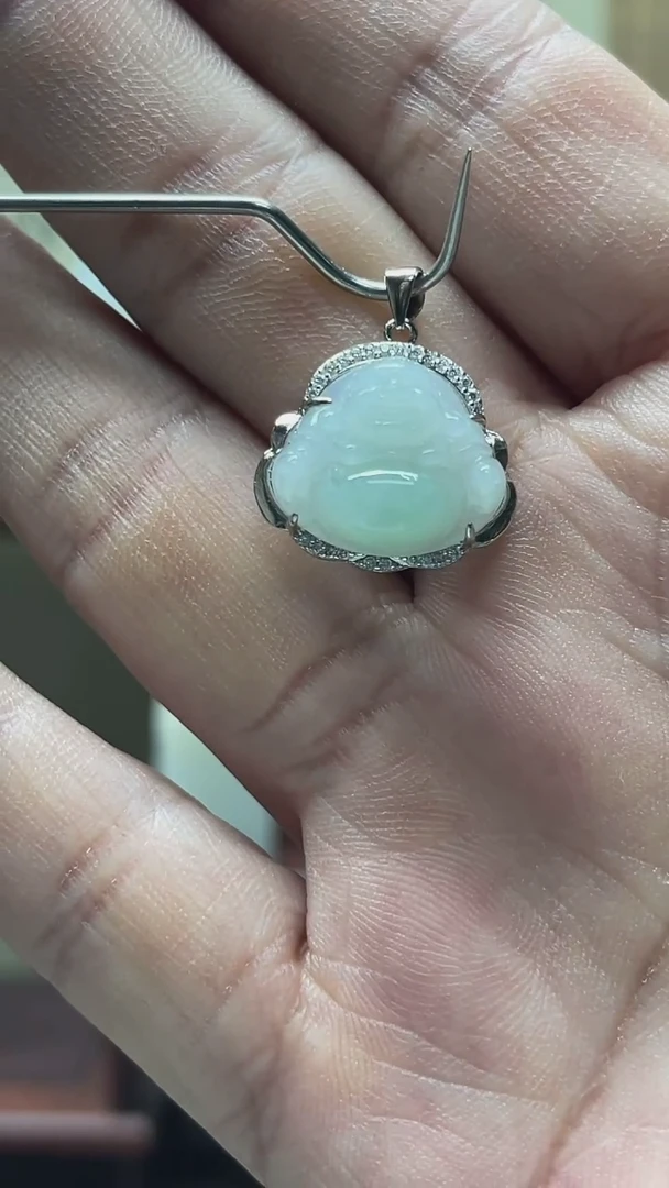 【闪购商品】翡翠颈饰银S925镶嵌翡翠佛公吊坠多人