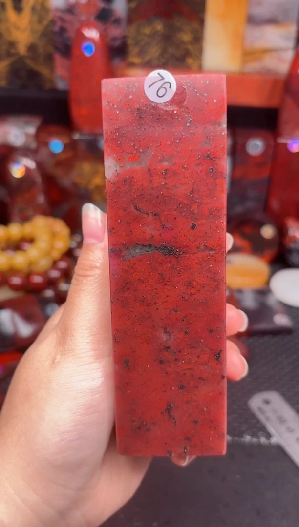 玉桂林鸡血玉印章摆件76