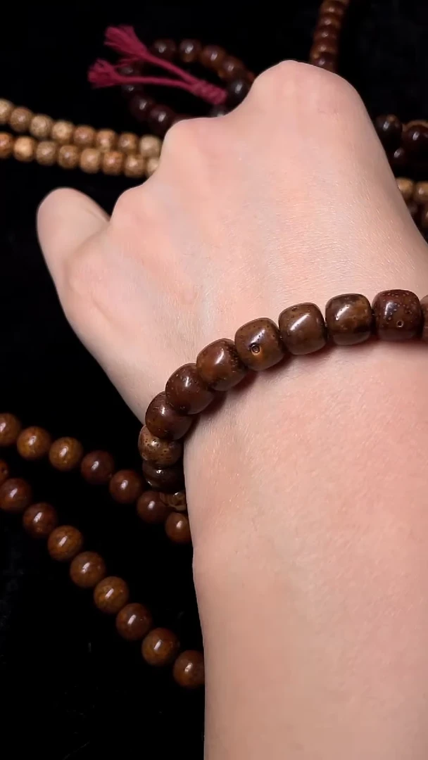 【闪购商品】星月菩提手串精工级中珀星月桶珠9*8手串