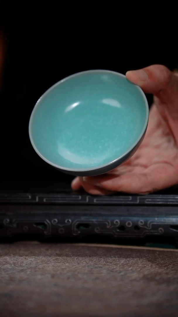 132-1普洱杯（冰花鱼鳞片 无底款）