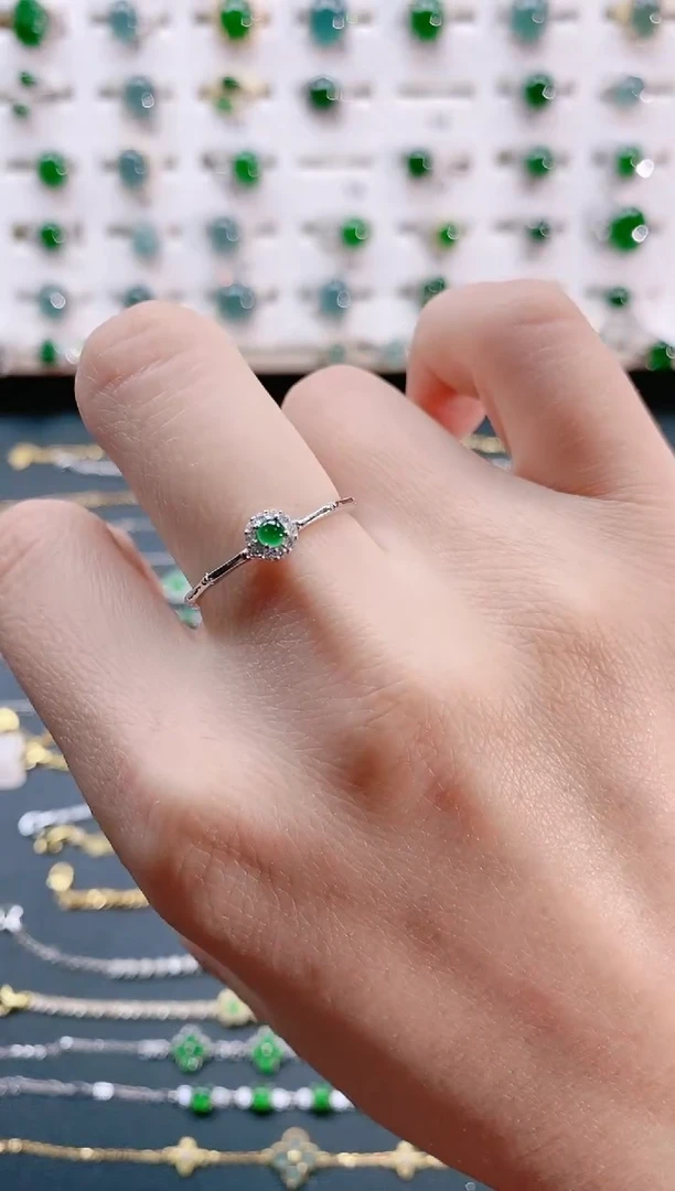 【闪购商品】翡翠戒指银S925镶嵌天然翡翠