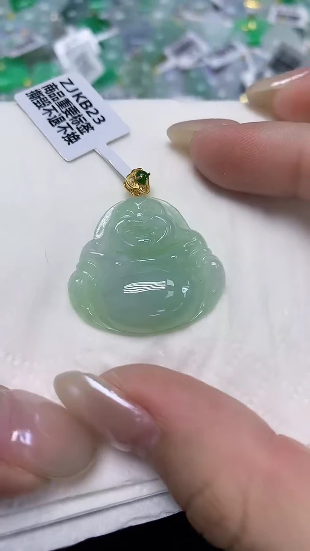 翡翠未镶嵌颈饰天然缅甸翡翠A货