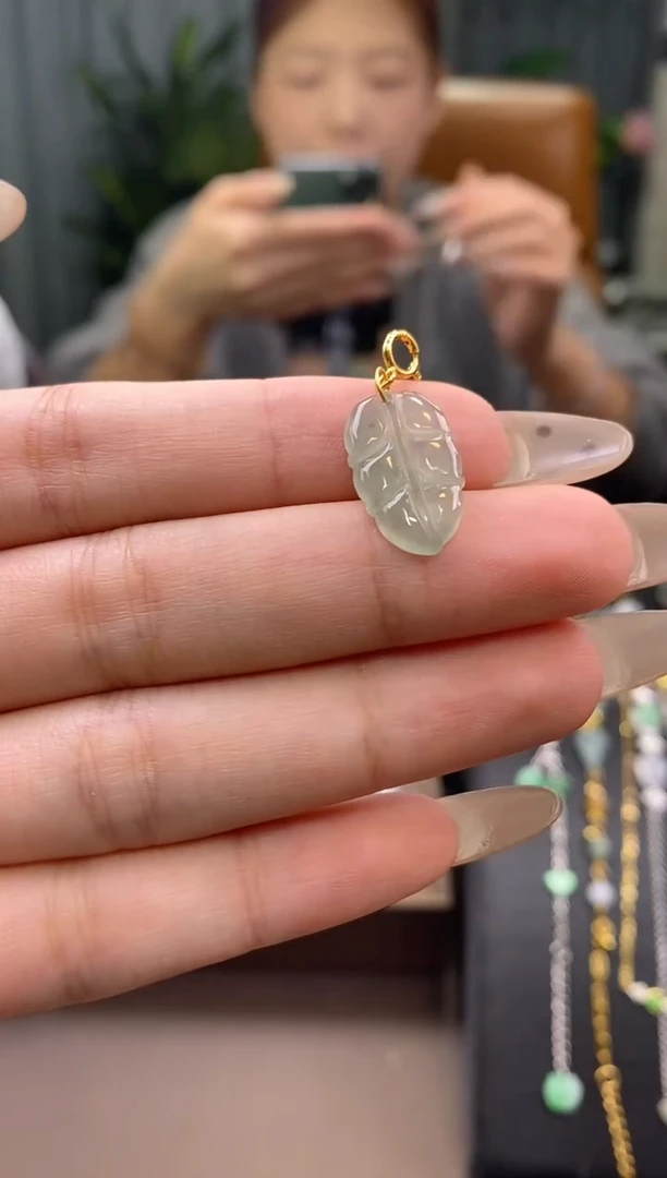 颈饰银S925镶嵌翡翠净货17945