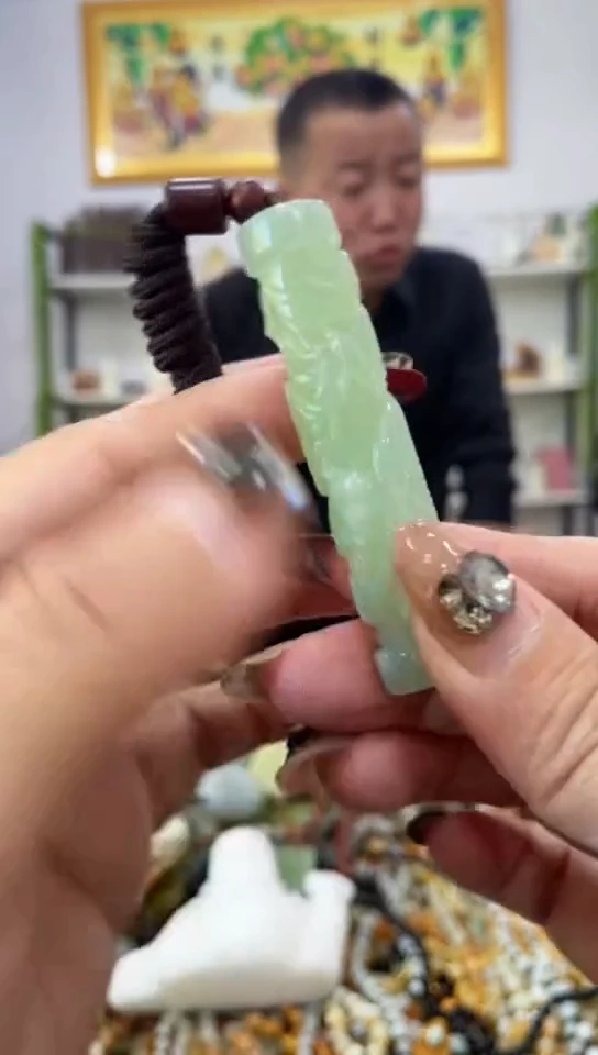 未镶嵌蛇纹石玉挂件