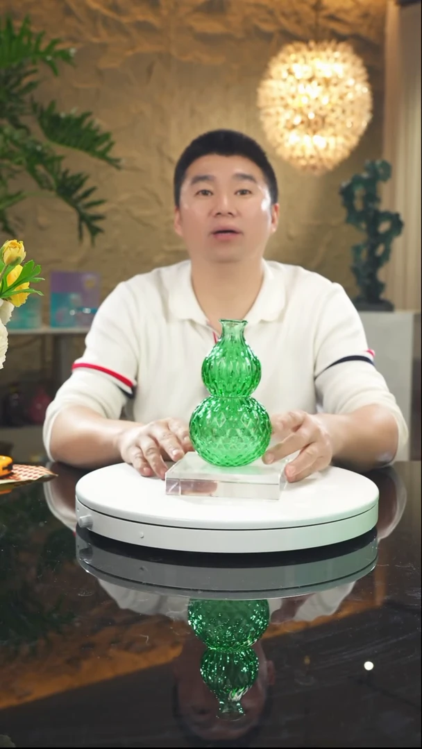 【闪购商品】瓷片福利绿色葫芦花瓶带底座