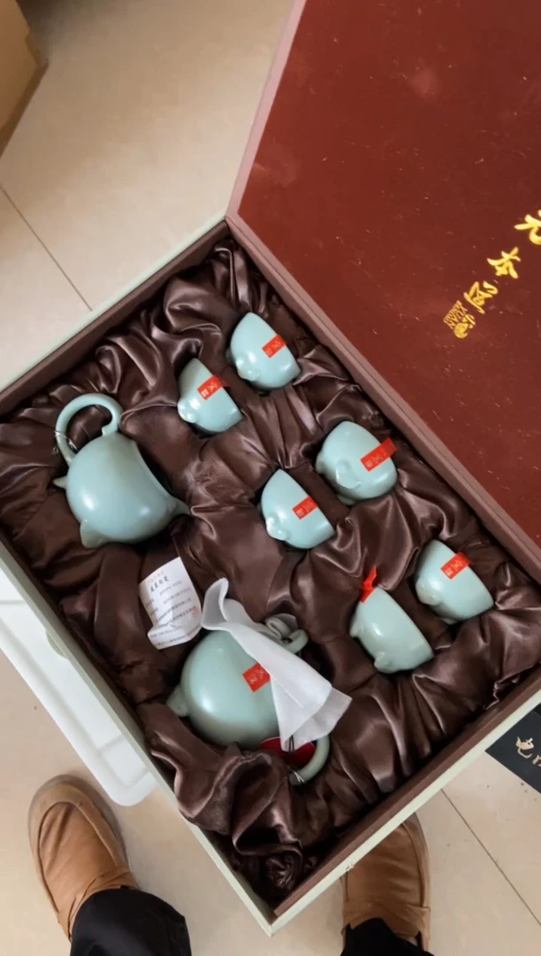 无运费险有瑕疵的摄影的产品有使用过的痕迹有点脏介意勿拍