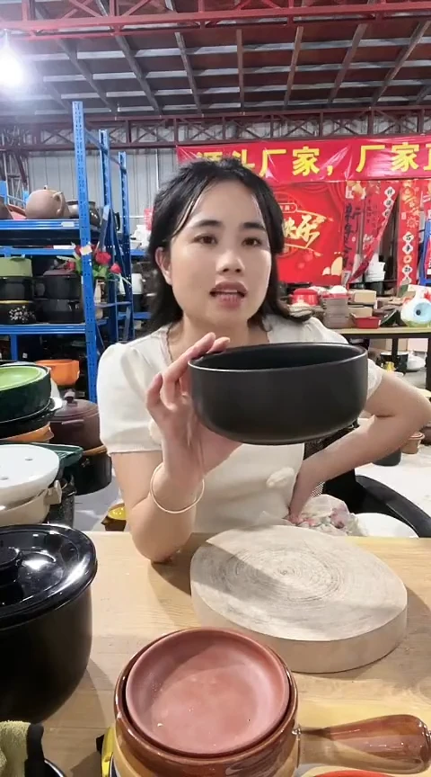 瑕疵黑色砂锅碗打磨