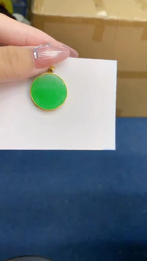 翡翠18K金镶嵌吊坠(不含链)琼*1