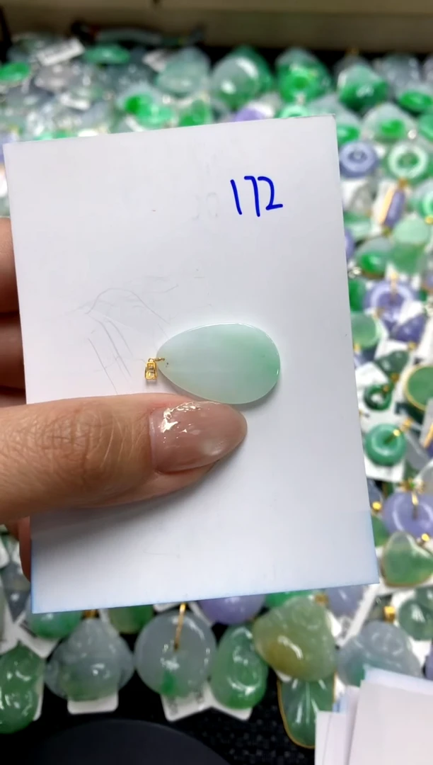 【闪购商品】翡翠颈饰18K金镶嵌111111111