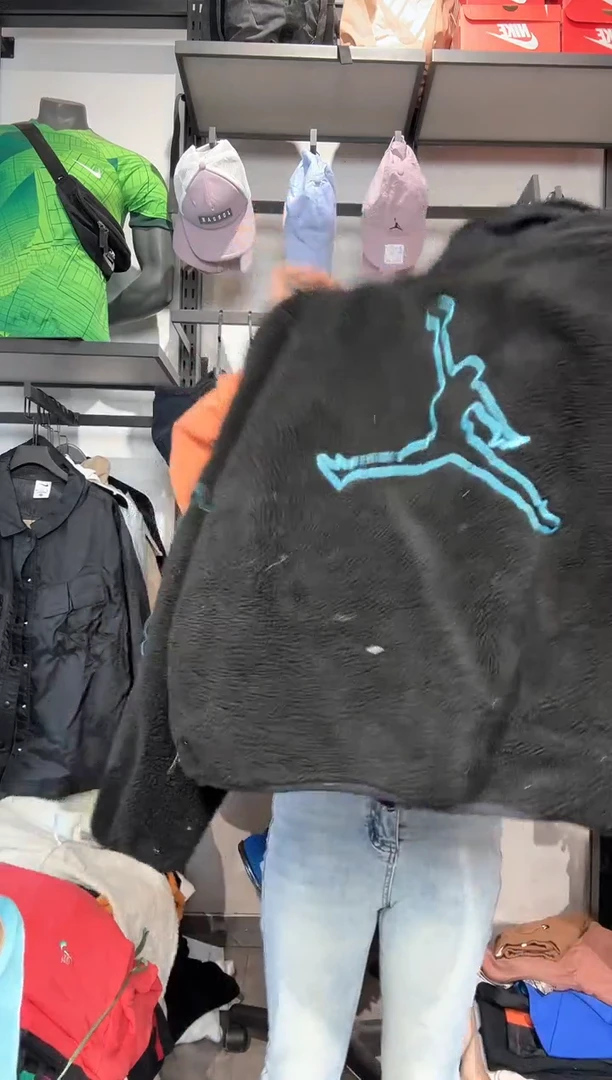 1293    编码 瑕疵款直播间过款为准 尺码 M