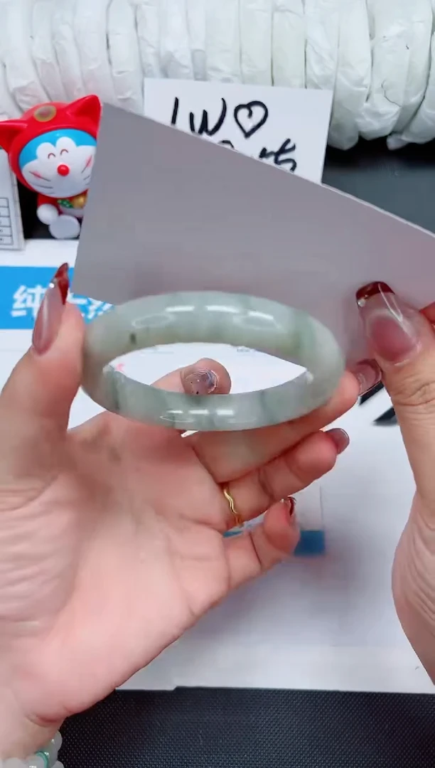 【闪购商品】石英质玉手镯未镶嵌234